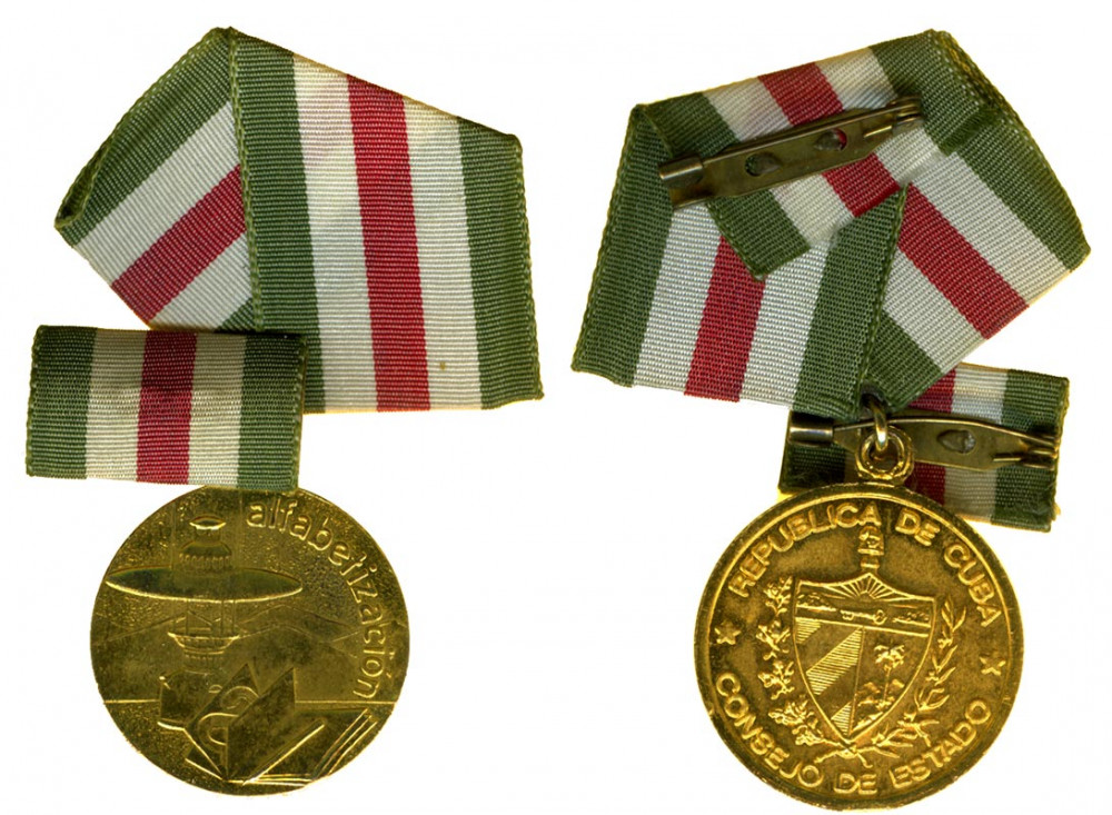 Награда. Куба. Медаль за заслуги в образовании