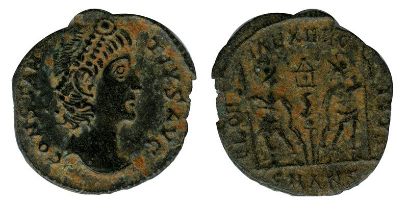 Римская Империя 337-361 года. Император Констанций II. Фоллис  GLORIA EXERSITUS. Легионеры возле штандарта